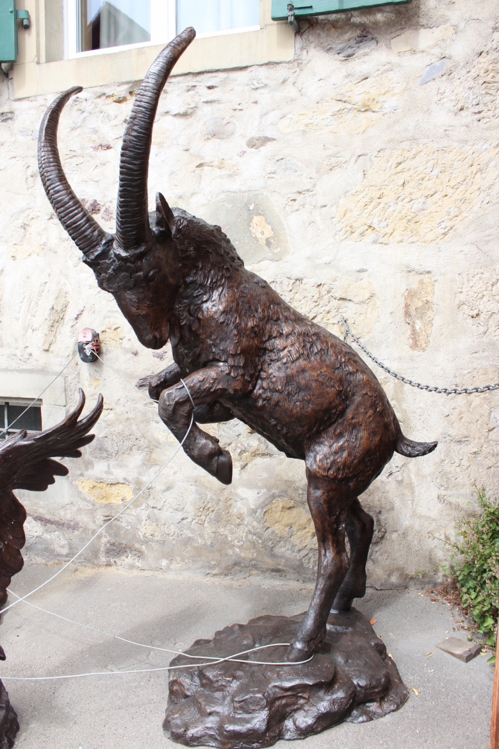 Bronzefigur / Bronzeskulptur  Steinbock / verkauft