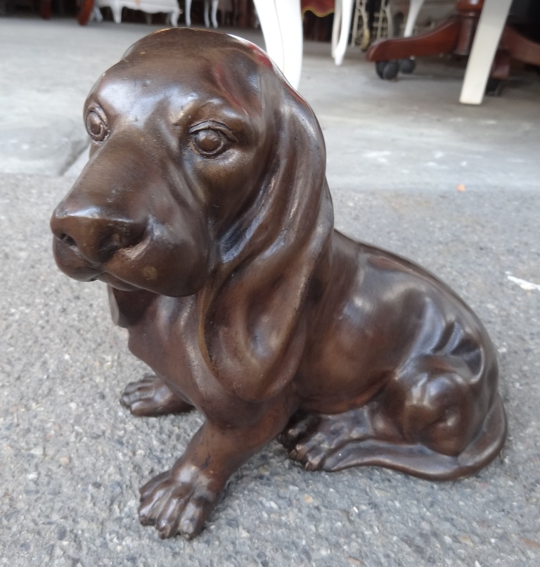 Bronzefigur Dackel