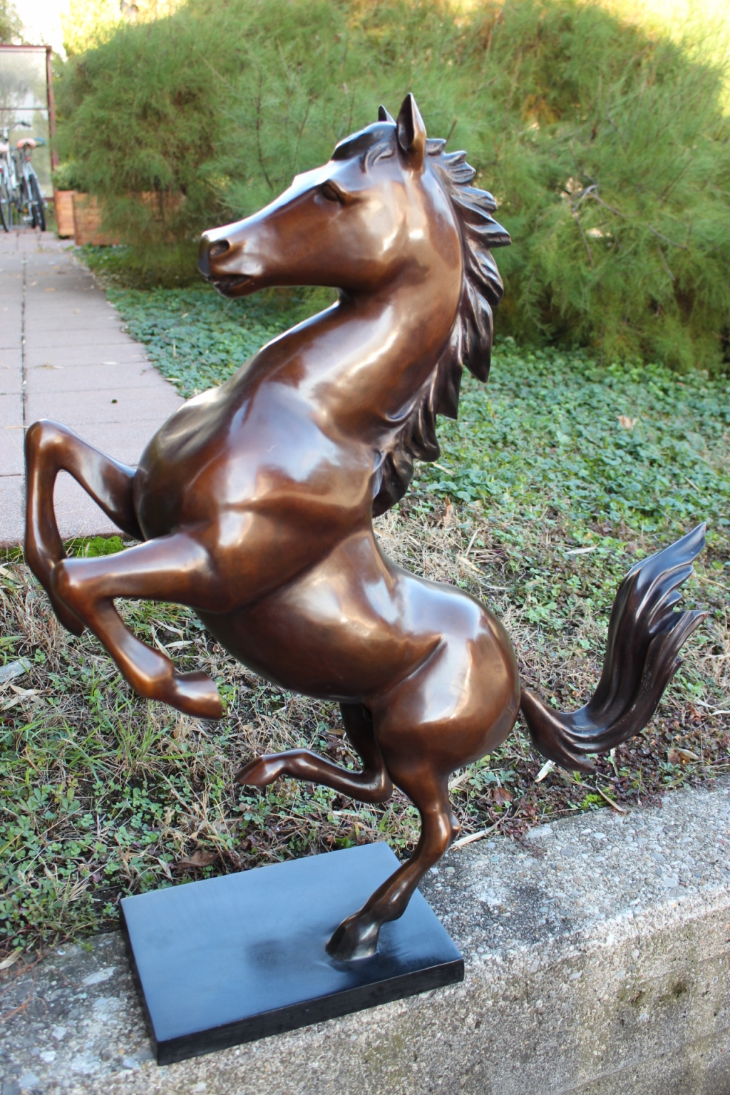 Bronzeskulptur Ferrari Pferd / verkauft