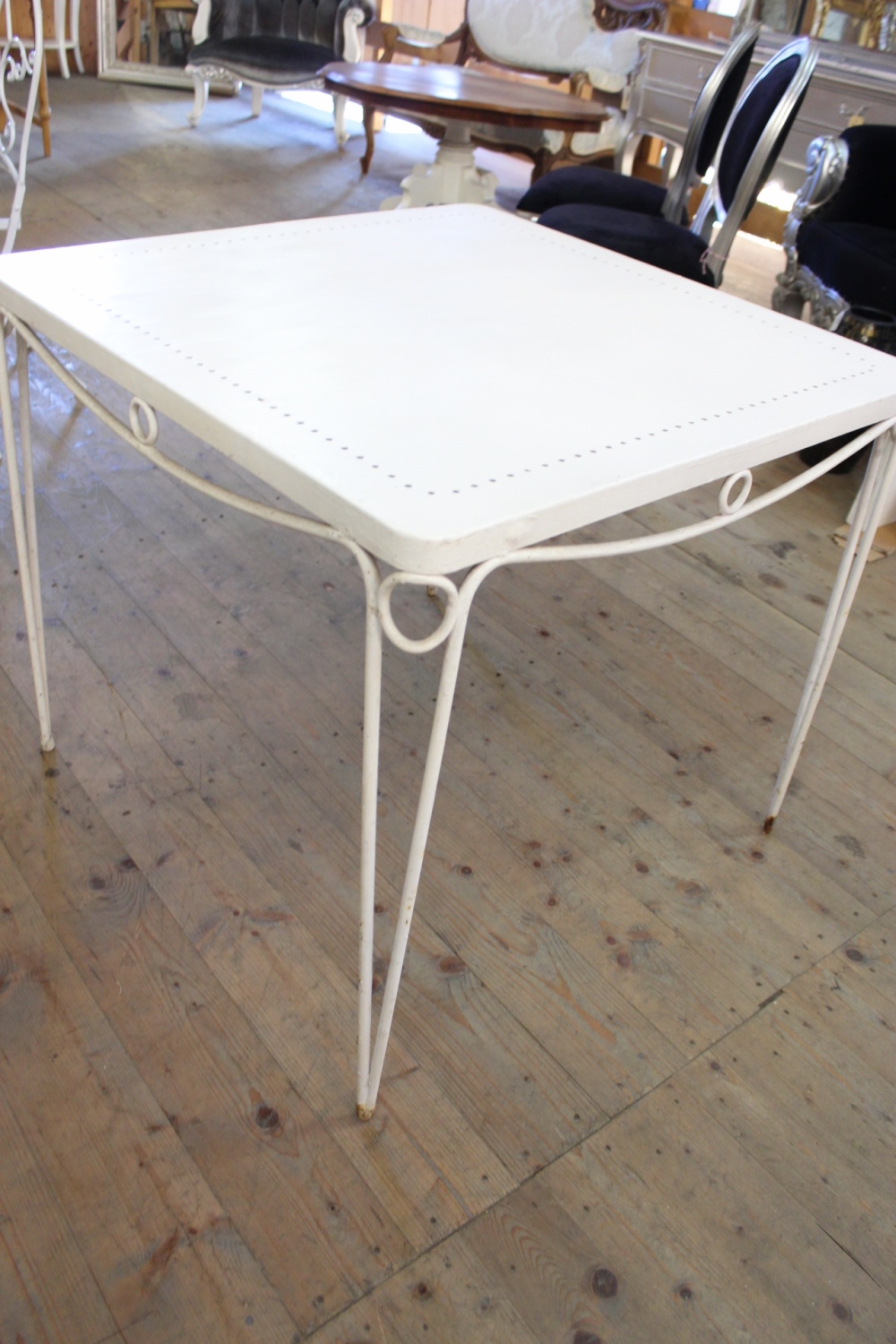 Antiker Gartentisch / 80X80cm