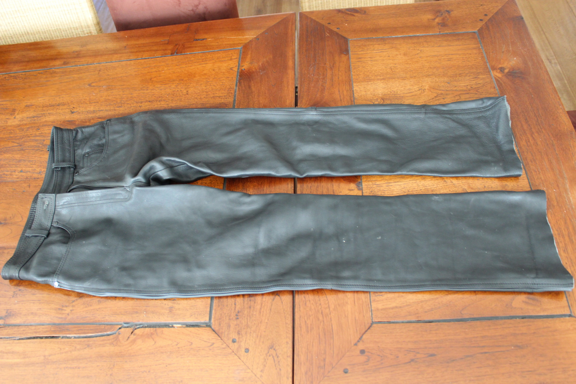 Lederhosen / Motorradhosen / Damenhosen Gr 38