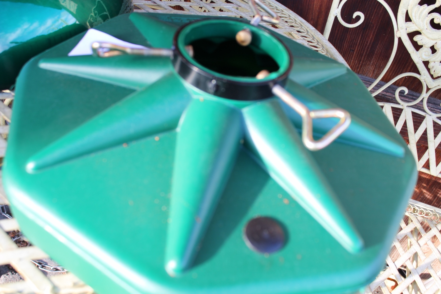 Grüner Christbaumständer PVC