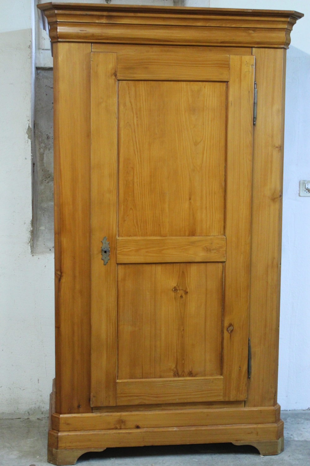 Tannenschrank / Bauernschrank / verkauft