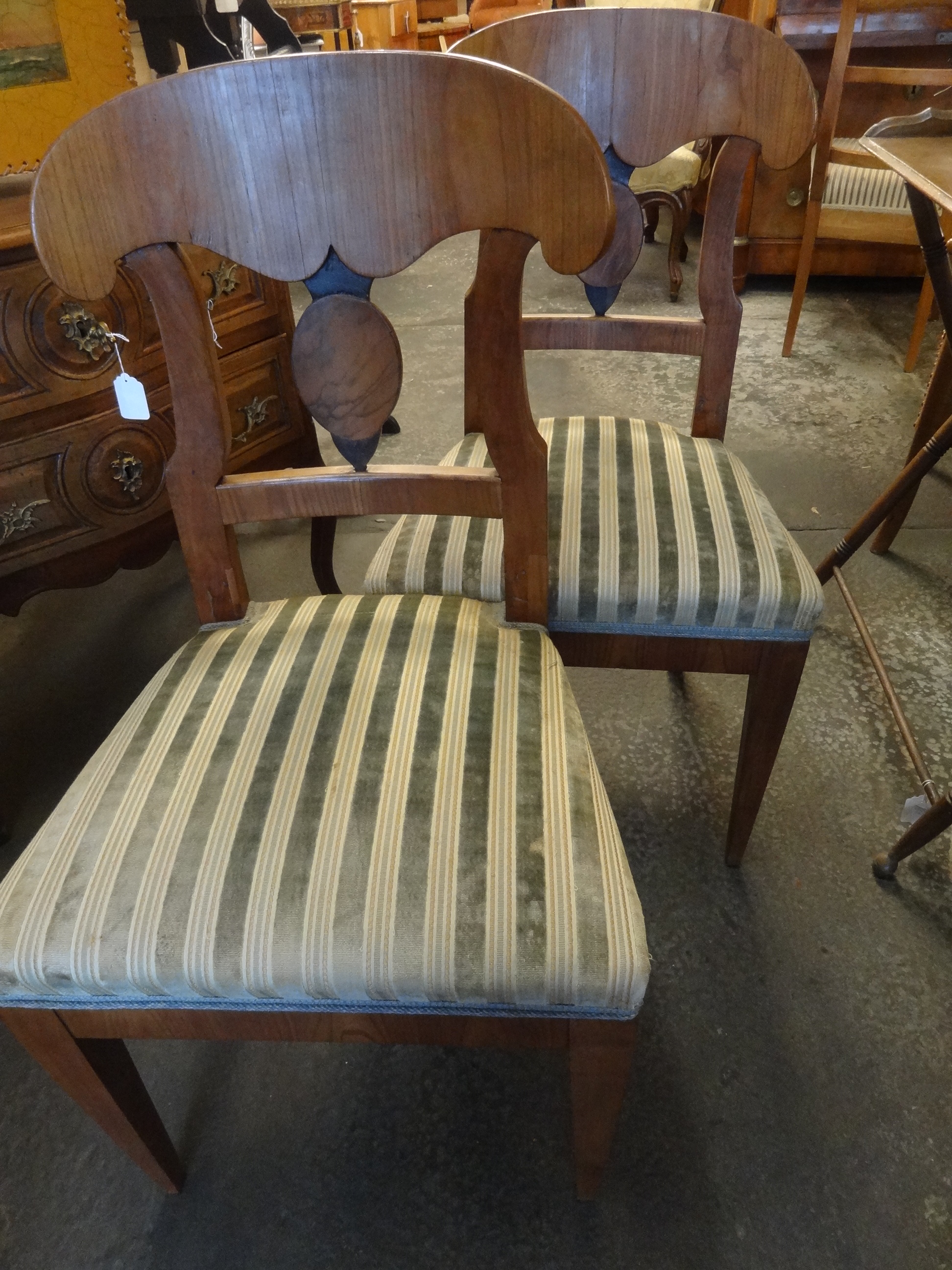 Polsterstuhl Biedermeier / Nussbaum